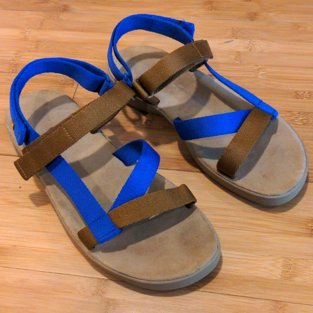 EVERLANE The ReNew Sport Sandal - Picture 2 of 13
